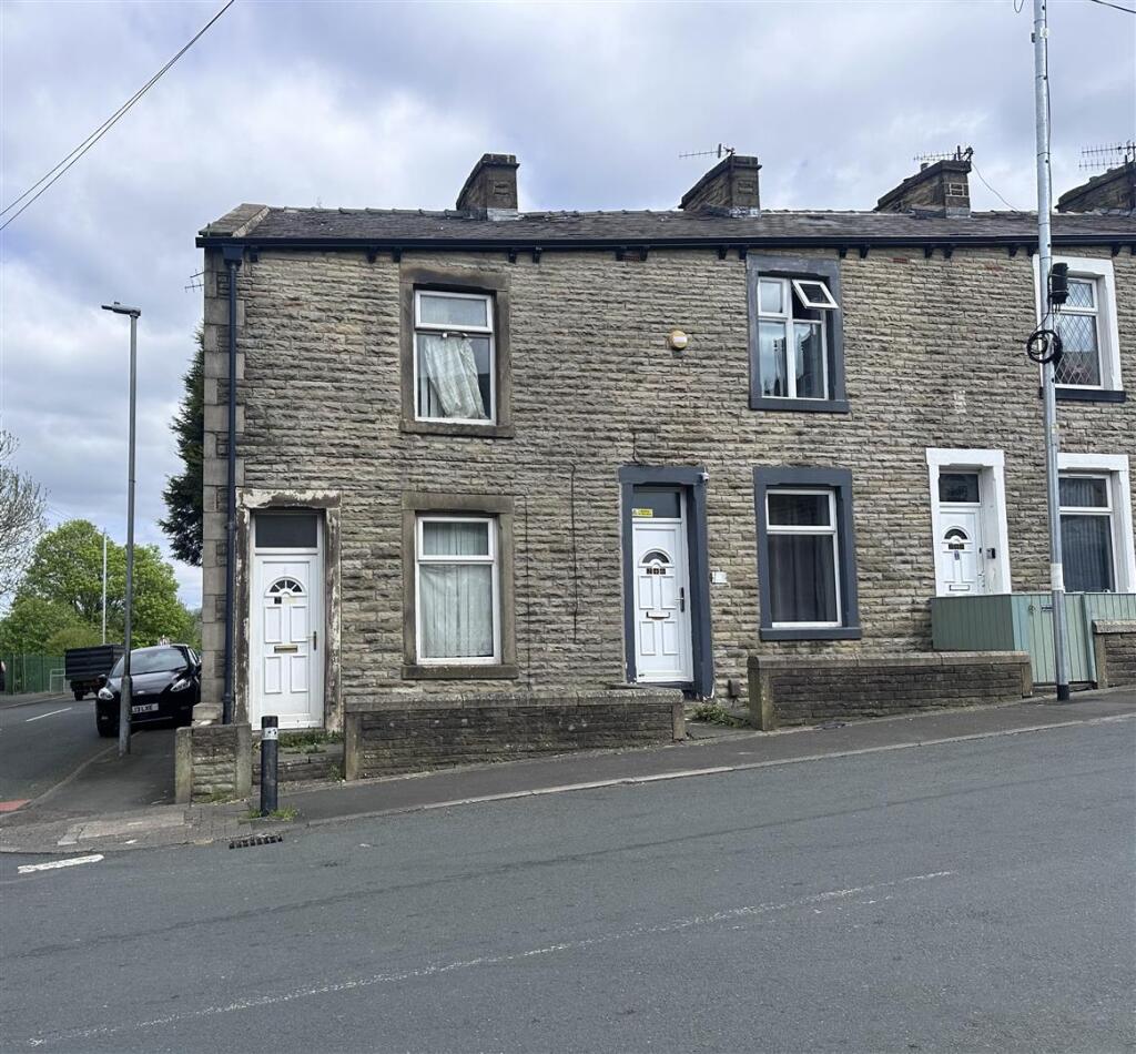 Main image of property: Cog Lane, Burnley