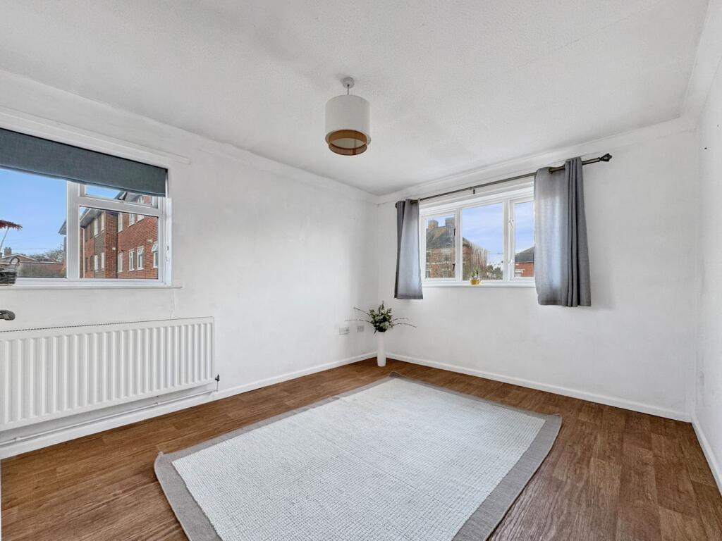 Apartment in Colchester - View 3