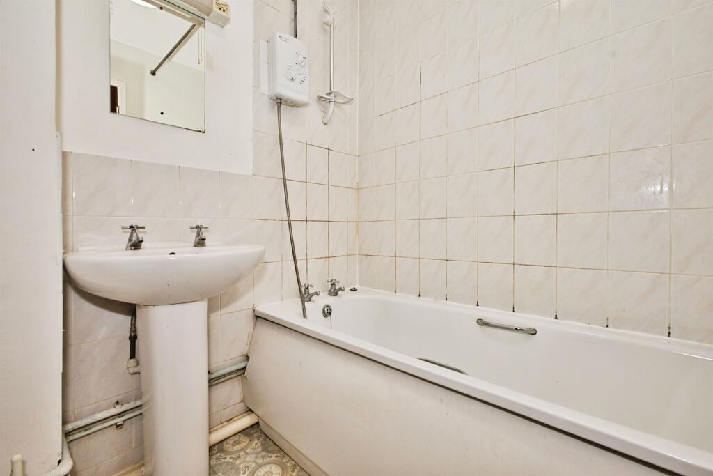 Additional image 9 of Beaulieu Drive, Yeovil