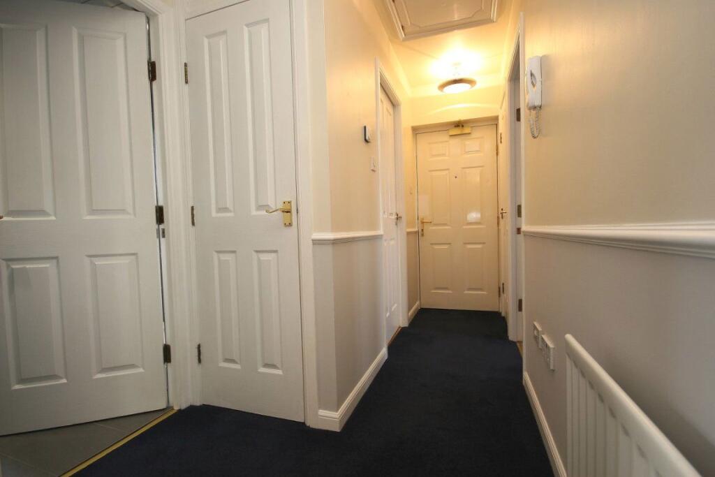 Apartment in Edinburgh - View 4