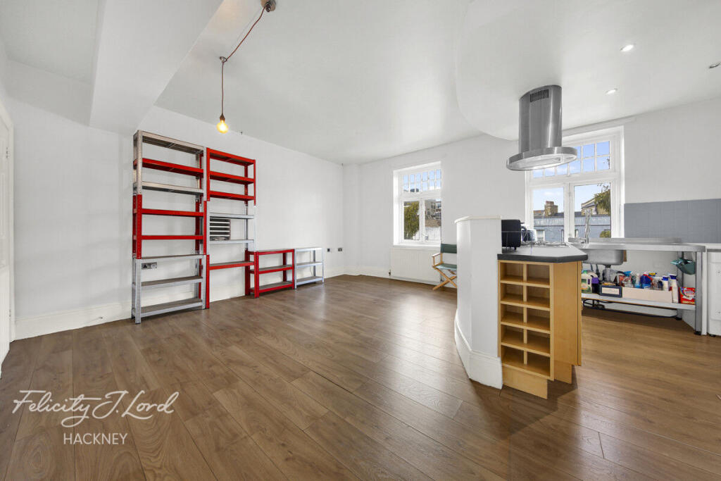 Apartment in London - View 3
