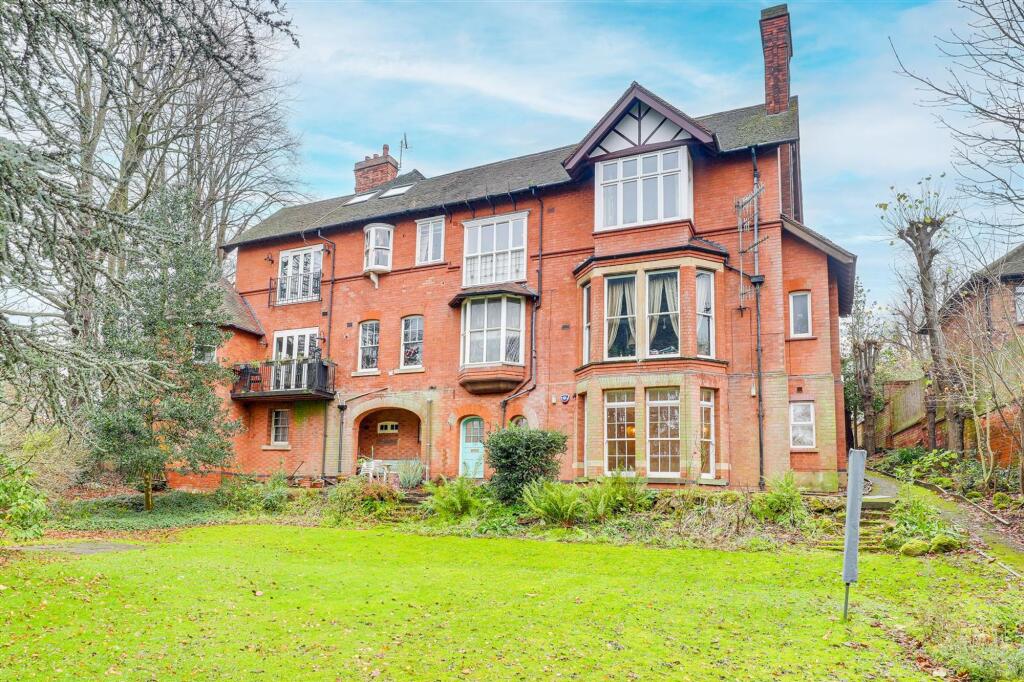 1-bed apartment on Mapperley Road, Nottingham, NG3, £150,000
