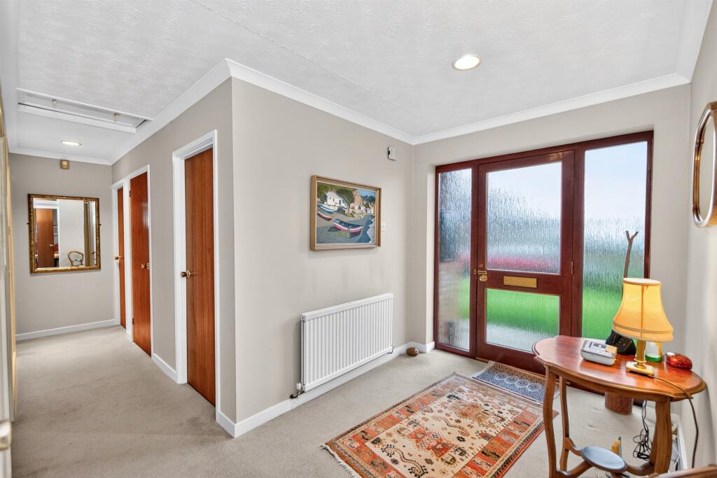 House in Cardiff, Lisvane - View 4