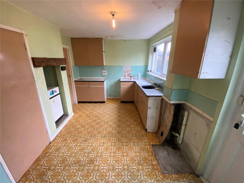 House in Bear Cross, Bearwood, Poole - View 3