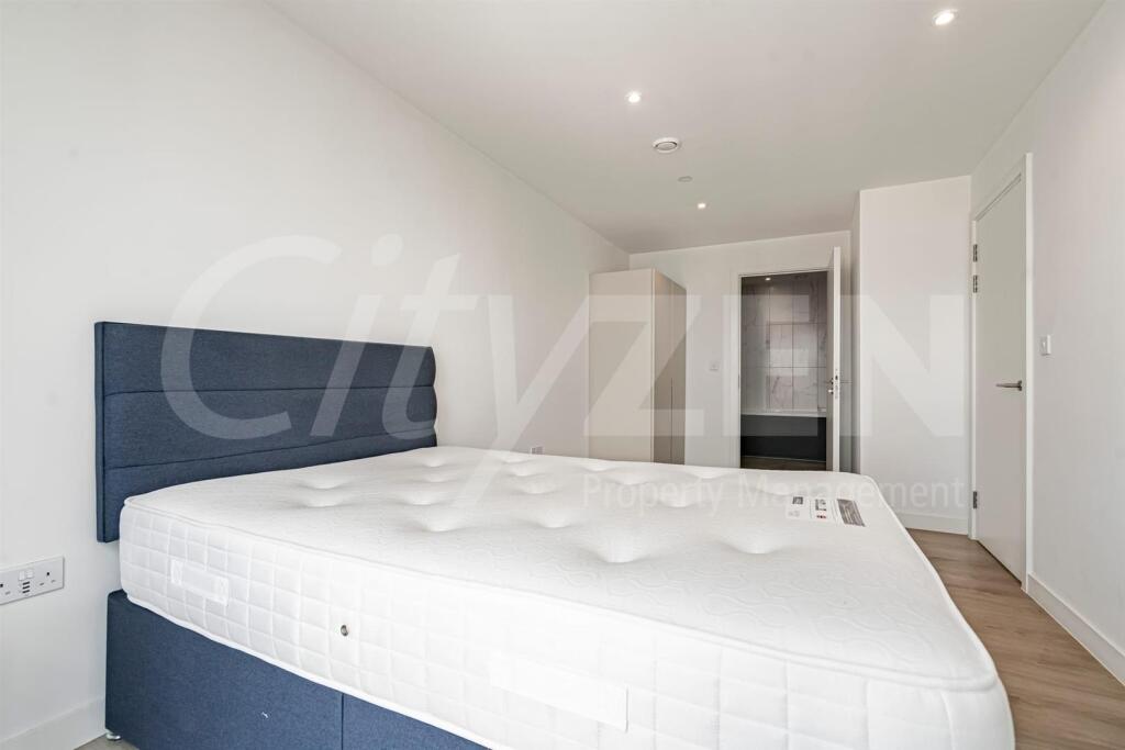 House in Manchester, City Centre - View 5