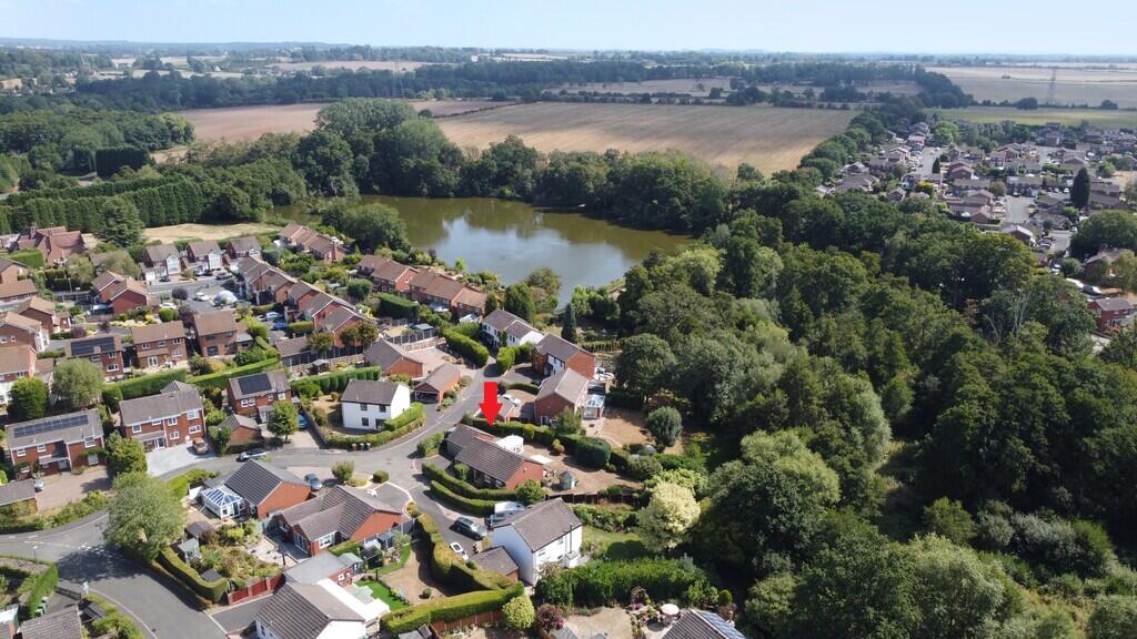 House in Dudley - View 2