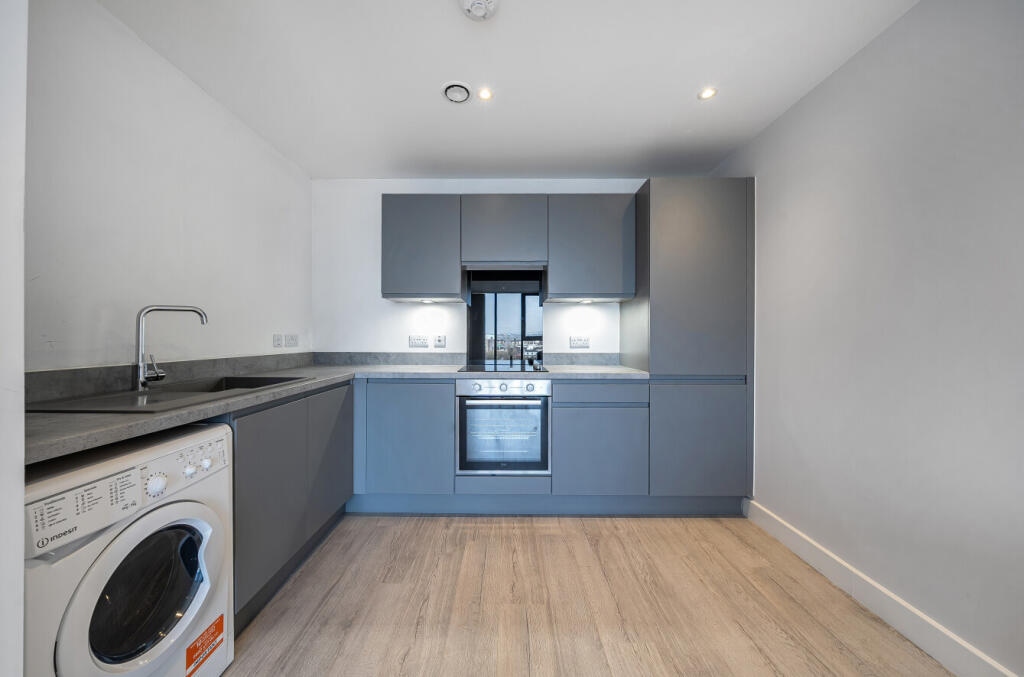 Apartment in Manchester - View 3