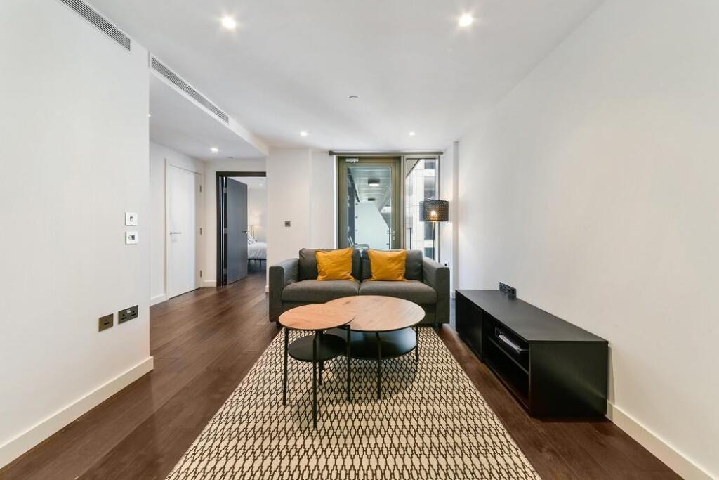 Main image of property: Royal Mint Street, Tower Hill, London, E1