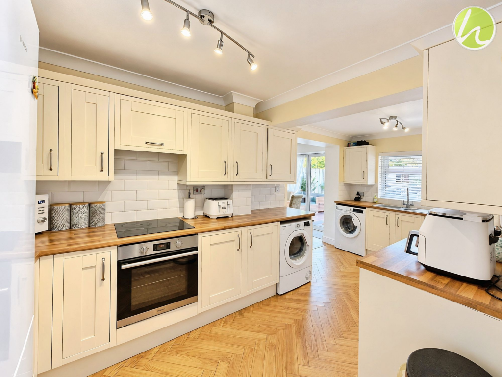 Golding Crescent, Stanford-Le-Hope, SS17 photo 4