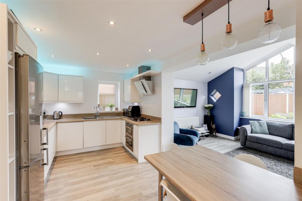 Lonsdale Drive, Toton, NG9 photo 3