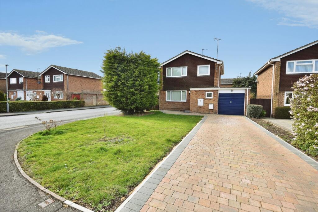 Main image of property: Turnfurlong Lane, Aylesbury, HP21