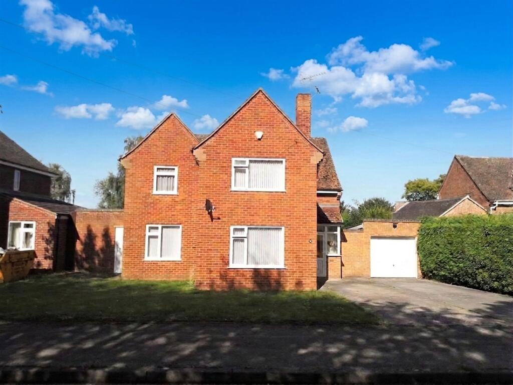 Main image of property: Inholms Gardens, Flintham, NG23