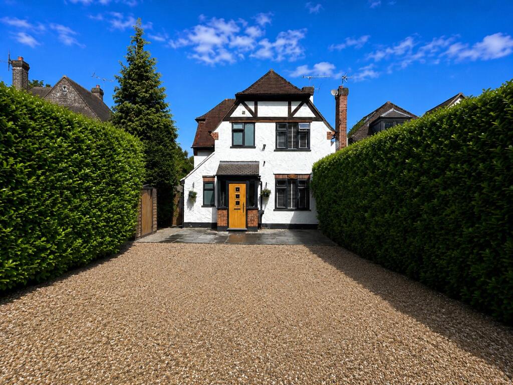 Main image of property: Old Woking Road, West Byfleet, KT14