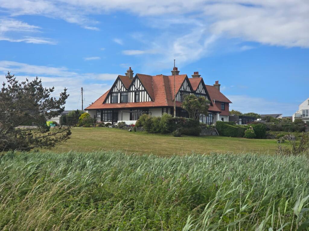 Main image of property: Cefn Dref, Ffordd Maelog, Rhosneigr, Isle Of Anglesey