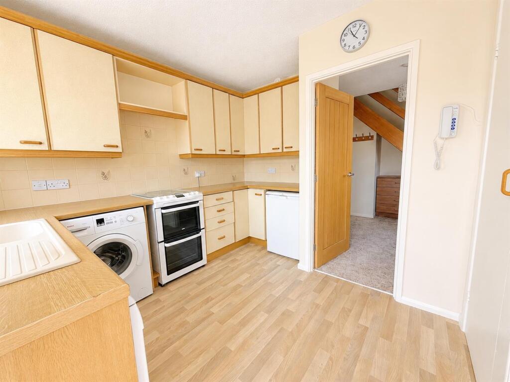 Bramwoods Road, Chelmsford - View 6