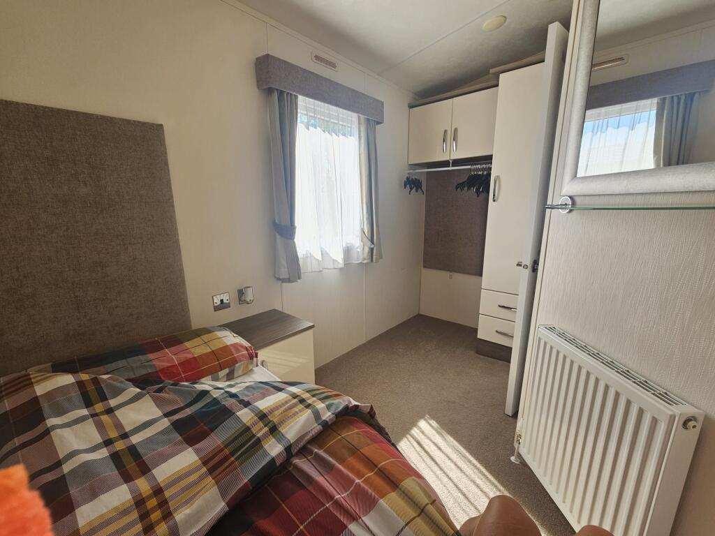 Two Bed Delta Superior (40x13) 2014 PRE-LOVED, Robin Hood Park, Castlemorton, Malvern, Worcestershire, WR13 6BS - View 3