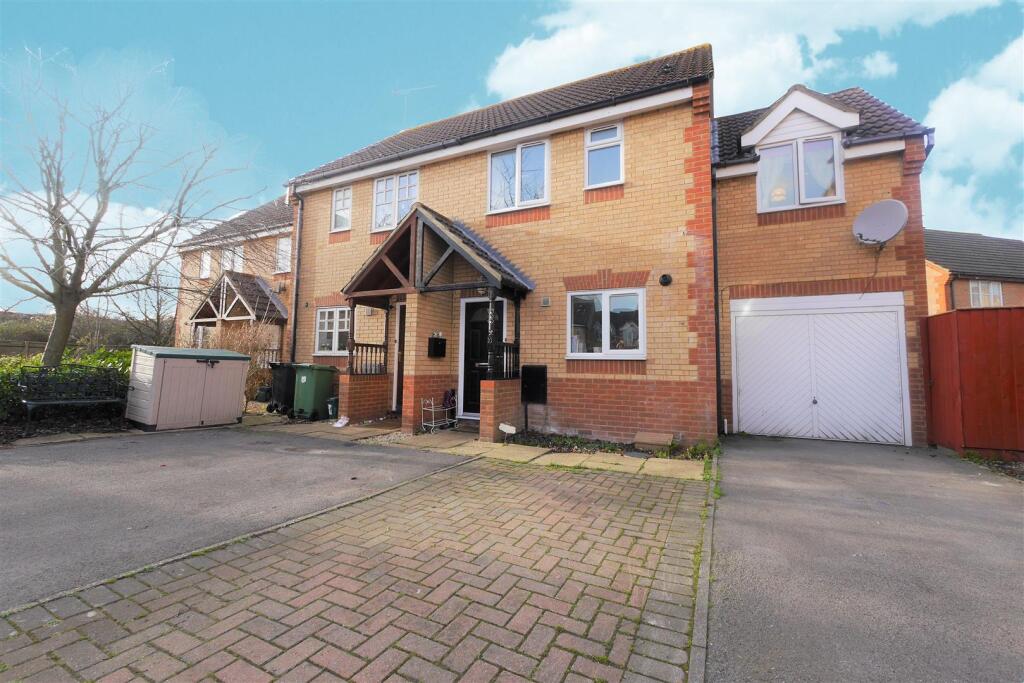 Main image of property: Exe Close, Didcot