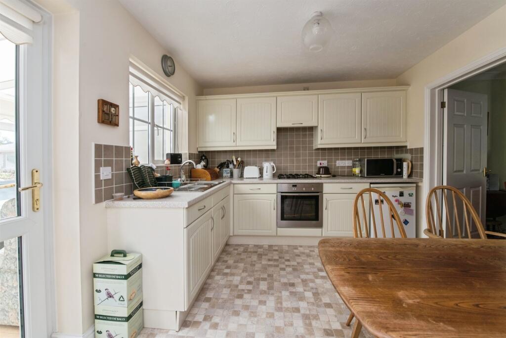 House in East Devon, Axminster - View 4