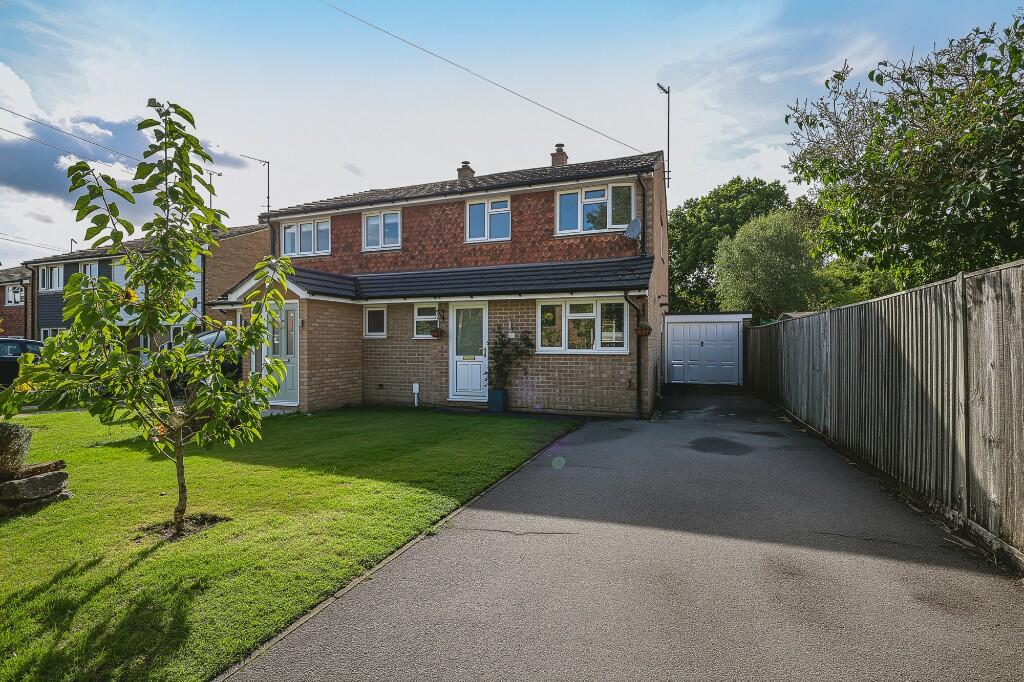 Main image of property: Sherwood Close, Liss, Hampshire, GU33