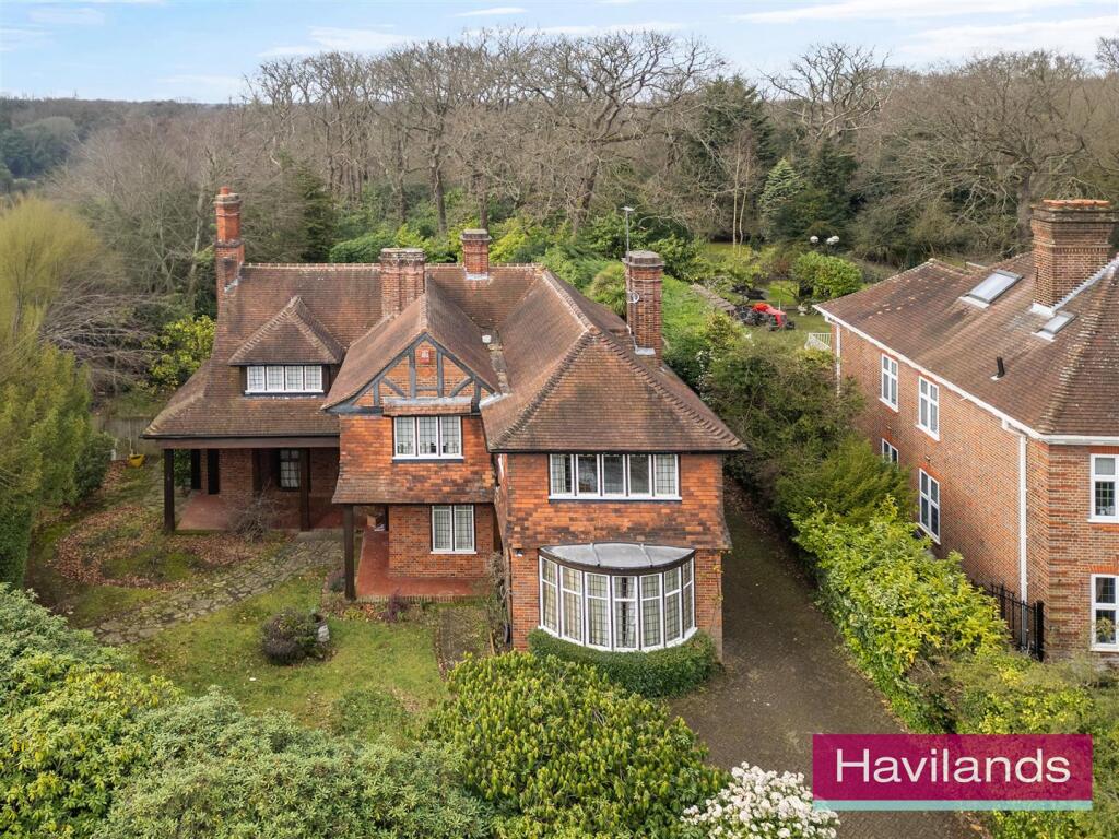 Main image of property: Broad Walk, London
