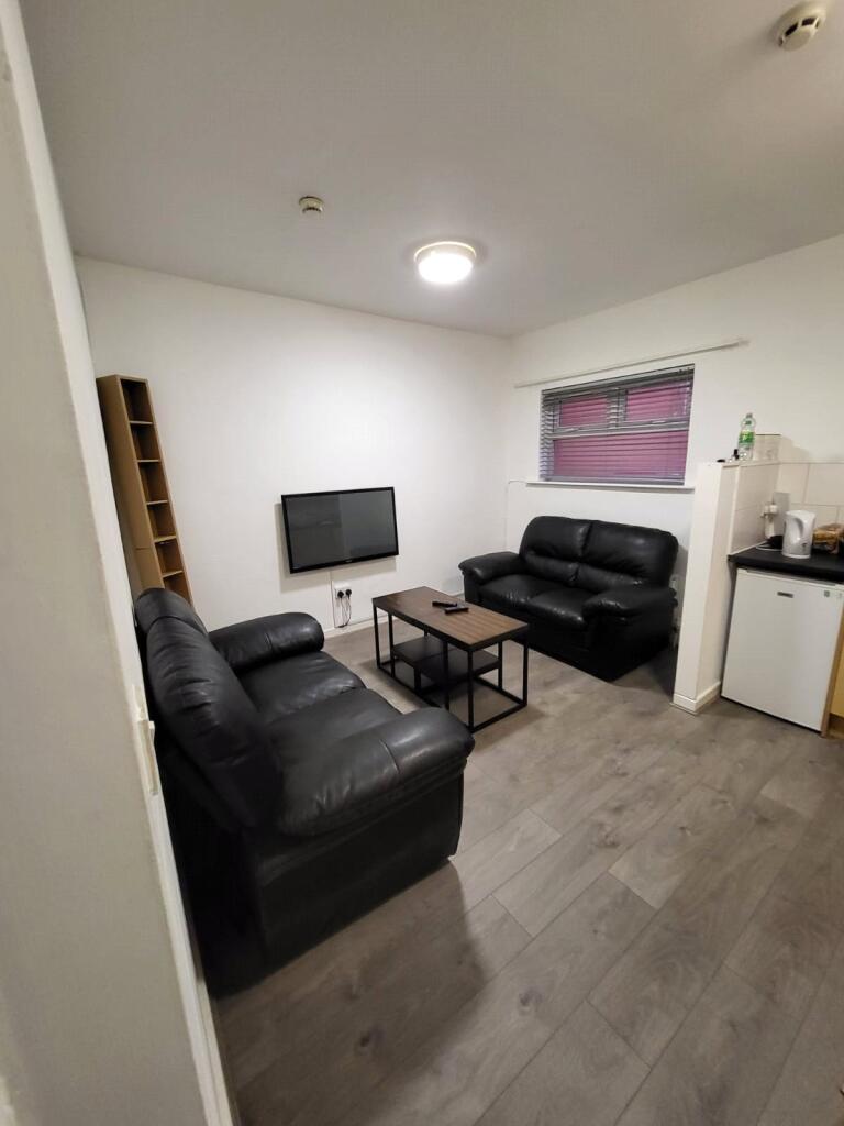 Apartment in Liverpool - View 5