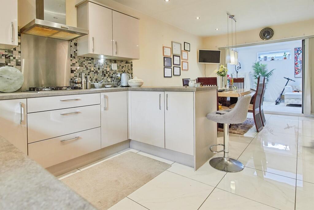 Bhullar Way, OLDBURY photo 4