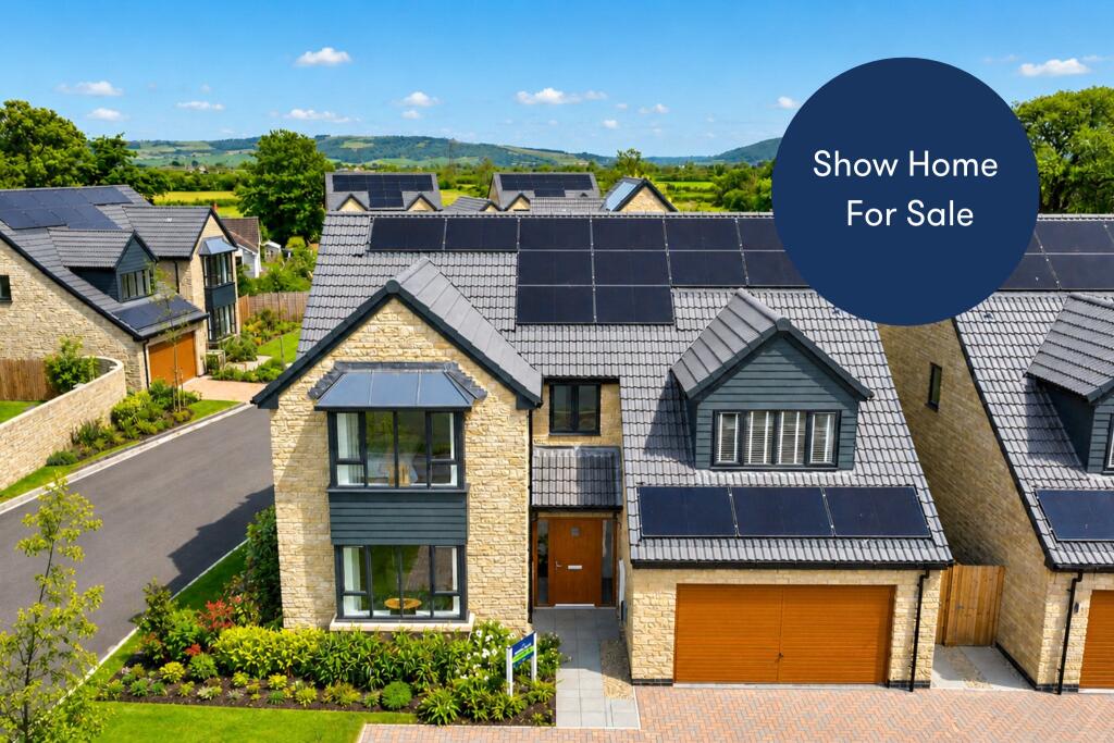 5-bed detached on Show Home Hare's Leap, Scots Lawn, Brent Road, East Brent, TA9, £725,000
