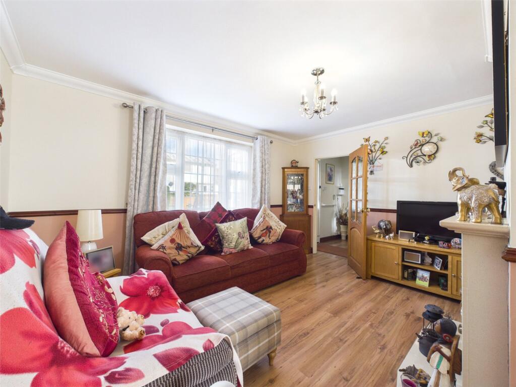 House in Worcester - View 2
