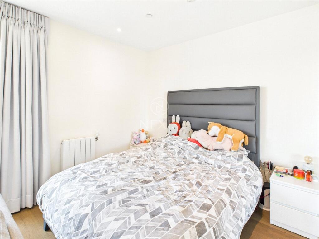 Apartment in London - View 5