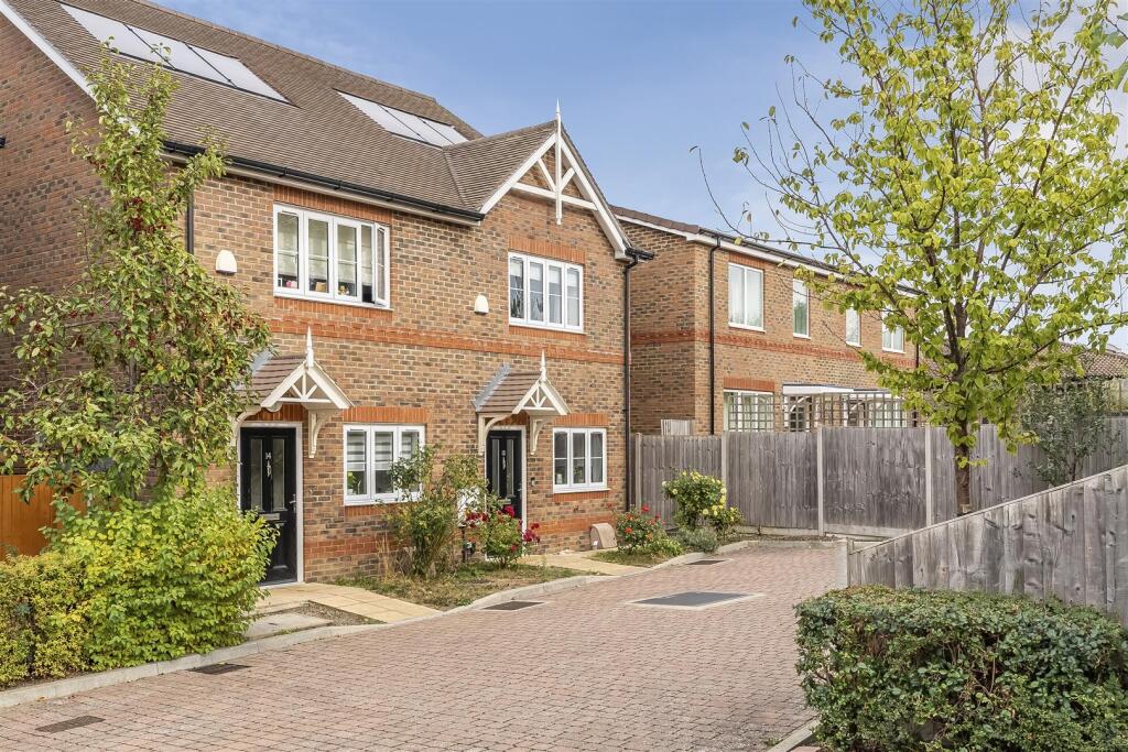 House in Kingston upon Thames - View 5