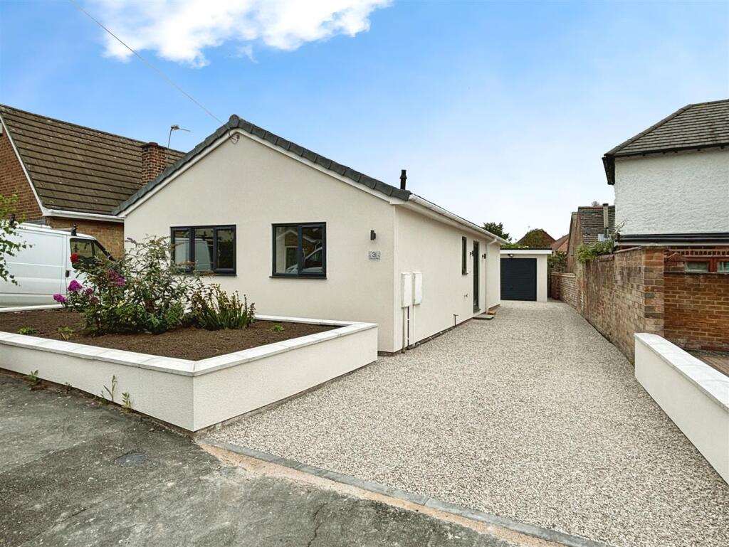 Main image of property: Washington Close Melbourne Derby