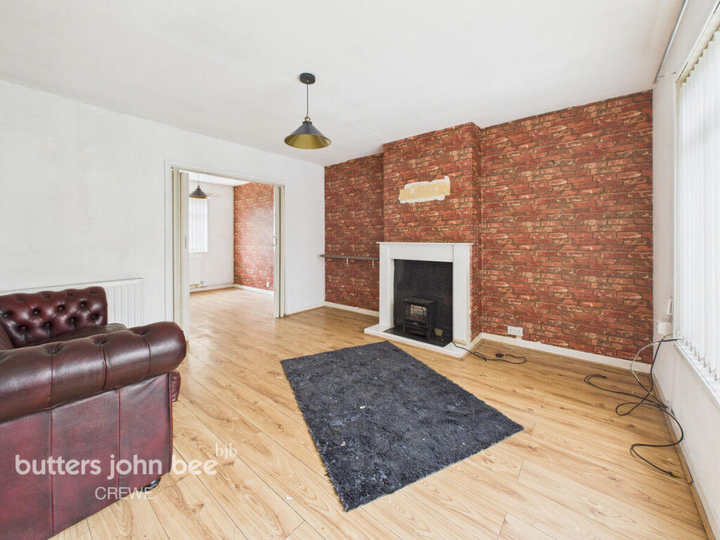 Hawthorn Grove, Crewe photo 3