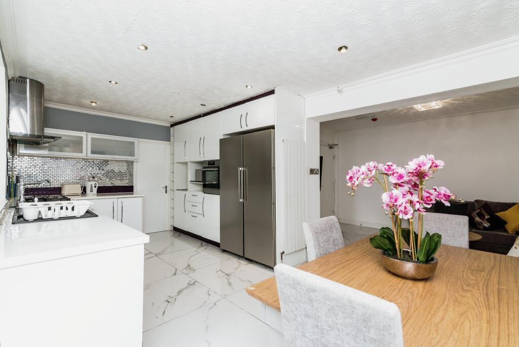 Pool Lane, Oldbury, B69 photo 4