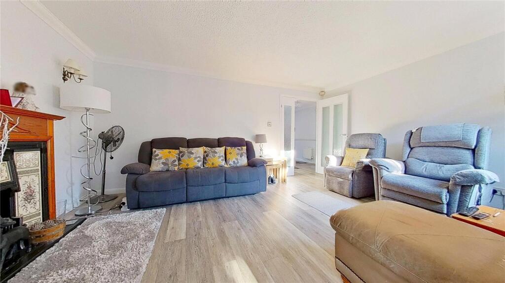 Grantsmead, North Lancing, West Sussex, BN15 photo 5