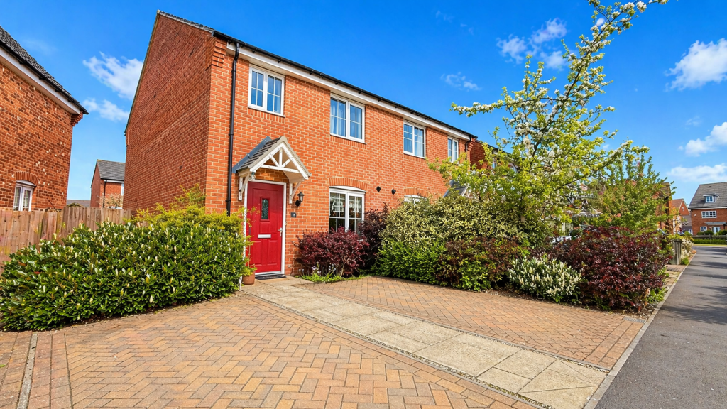 3-bed semi-detached on Taunton Road, Bourne, £210,000