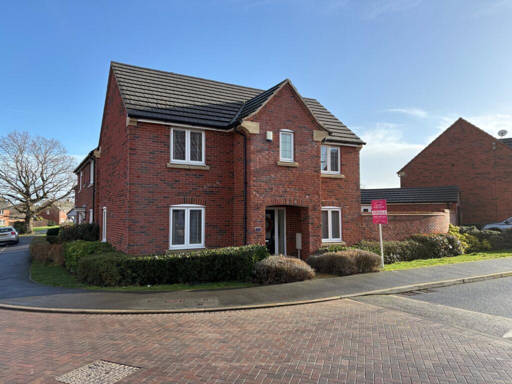 3-bed detached on Windsor Way, Broughton Astley, Leicester, LE9, £350,000