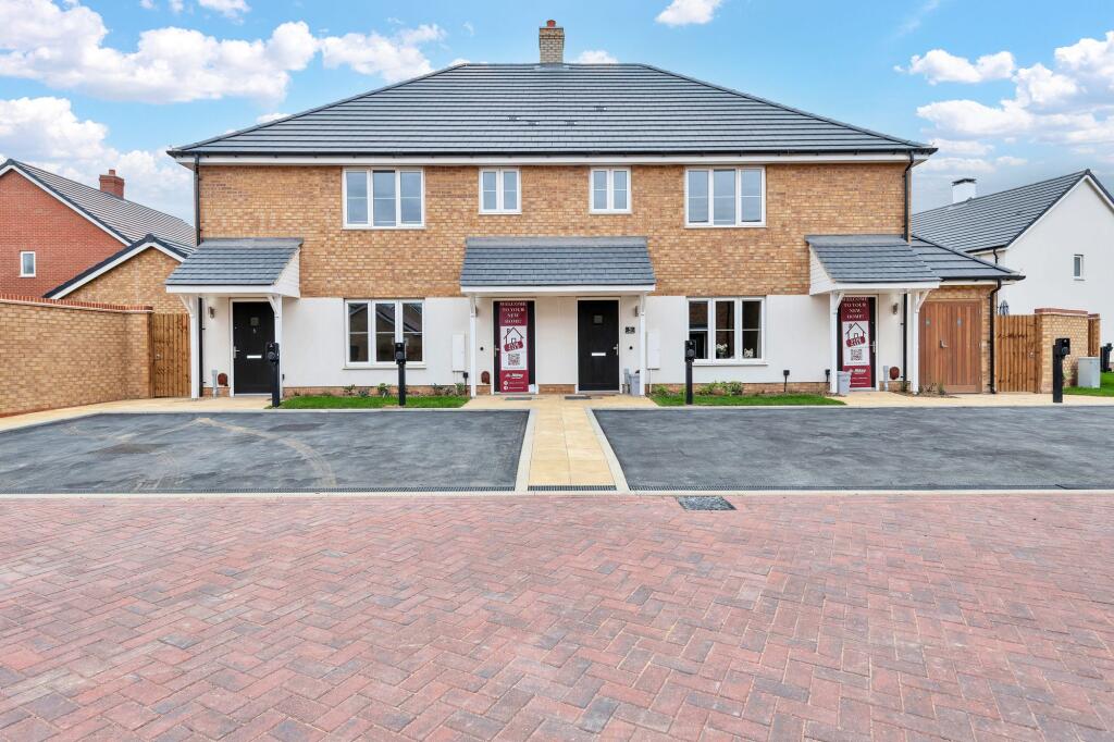 Main image of property: Royal Gardens, Wixams, MK45
