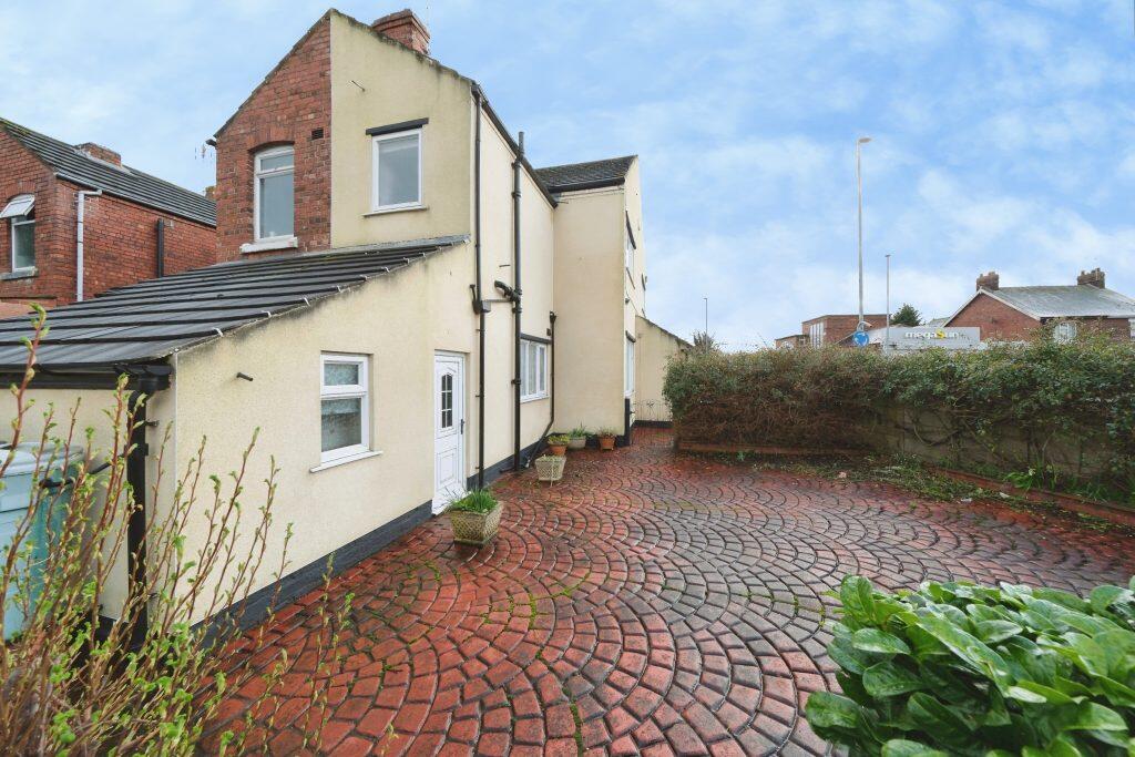 House in Sheffield - View 5