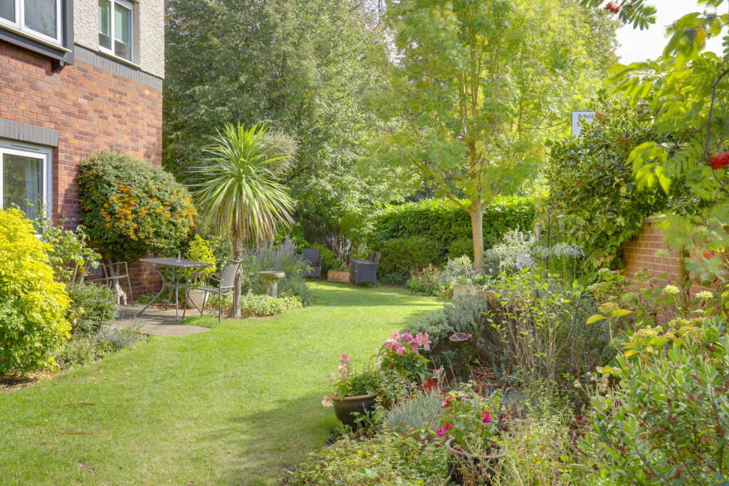 Brielen Court, Nottingham, NG12 2GB photo 4