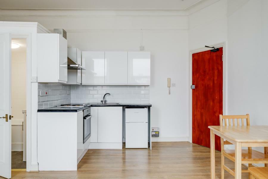 Studio flat for rent