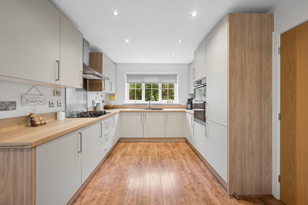 House in Rochdale, Greater Manchester - View 5