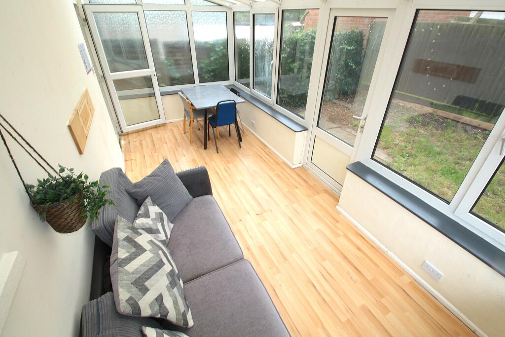 House in Lincoln, New Boultham - More