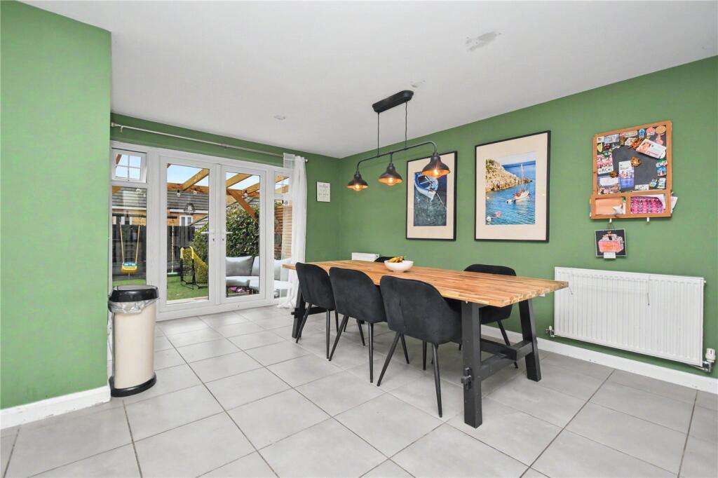 House in Wakefield, Hightown, Cutsyke - View 3