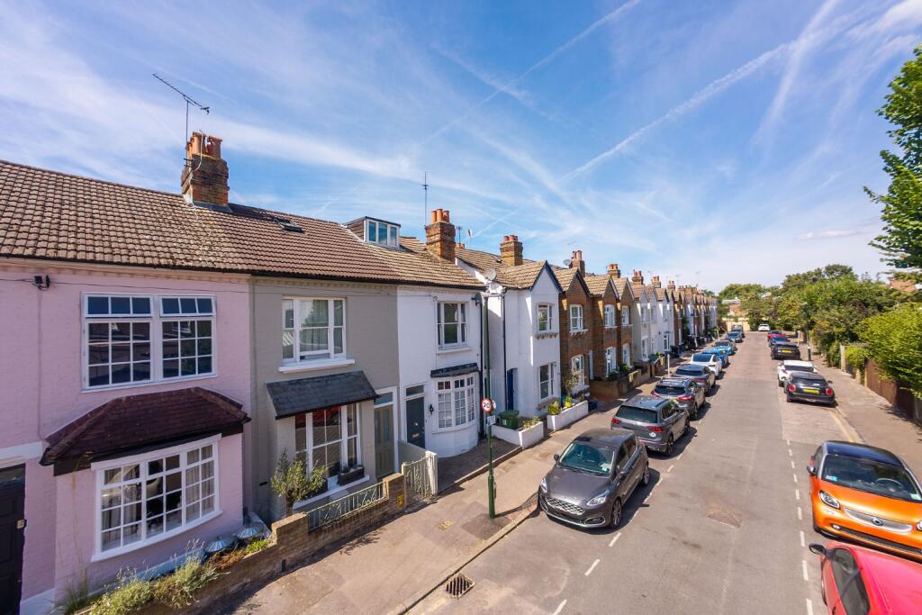 Main image of property: Alton Road, Richmond