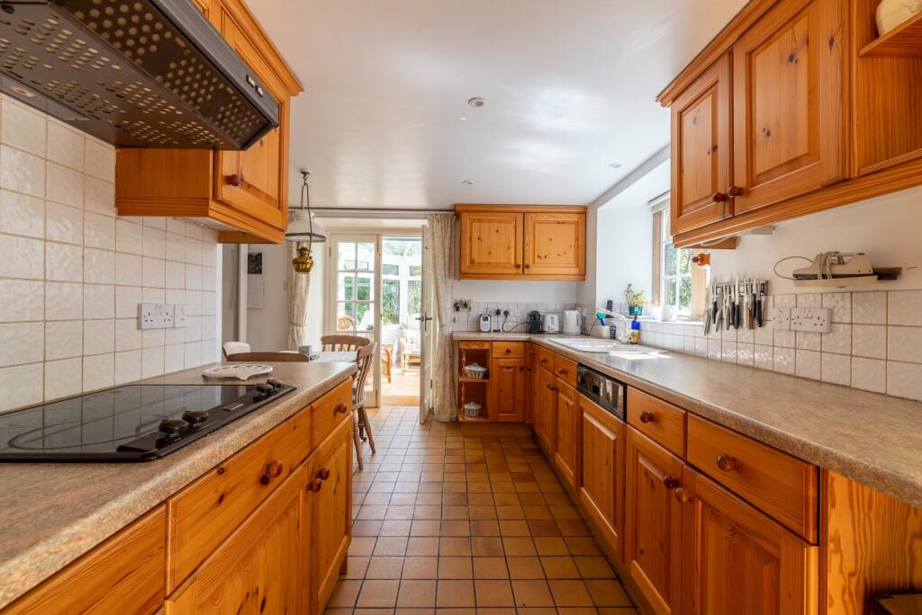 House in North Wootton, North Town - View 5