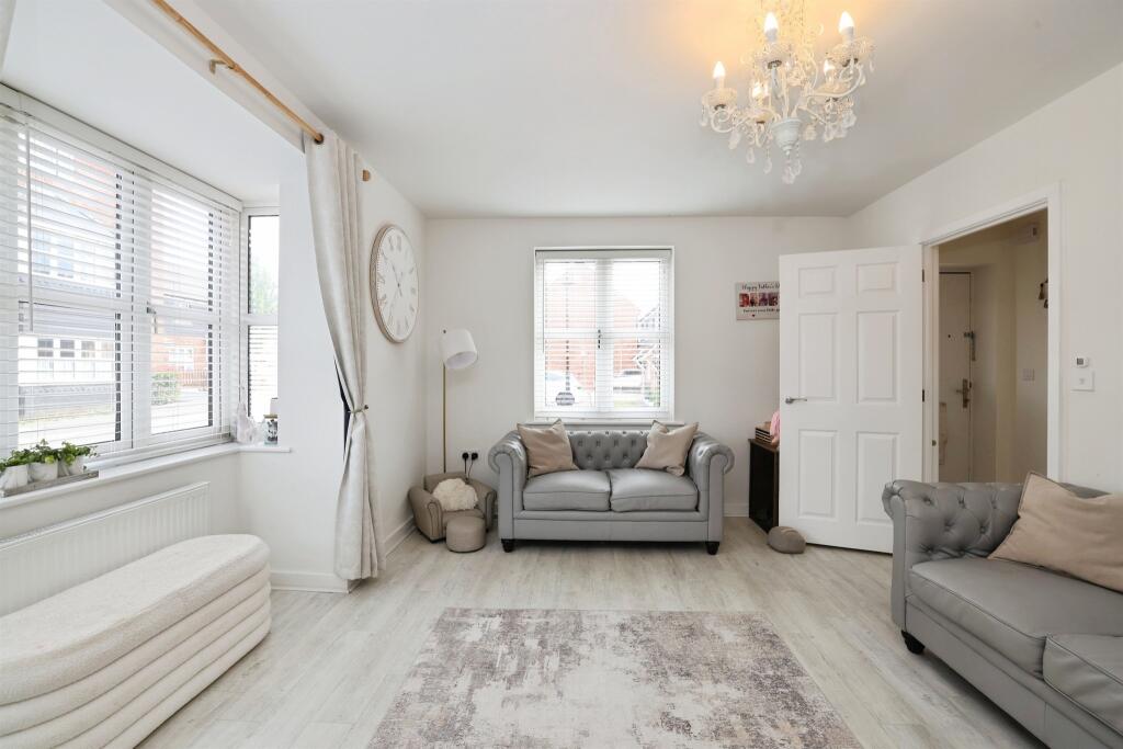 House in Salisbury - View 4