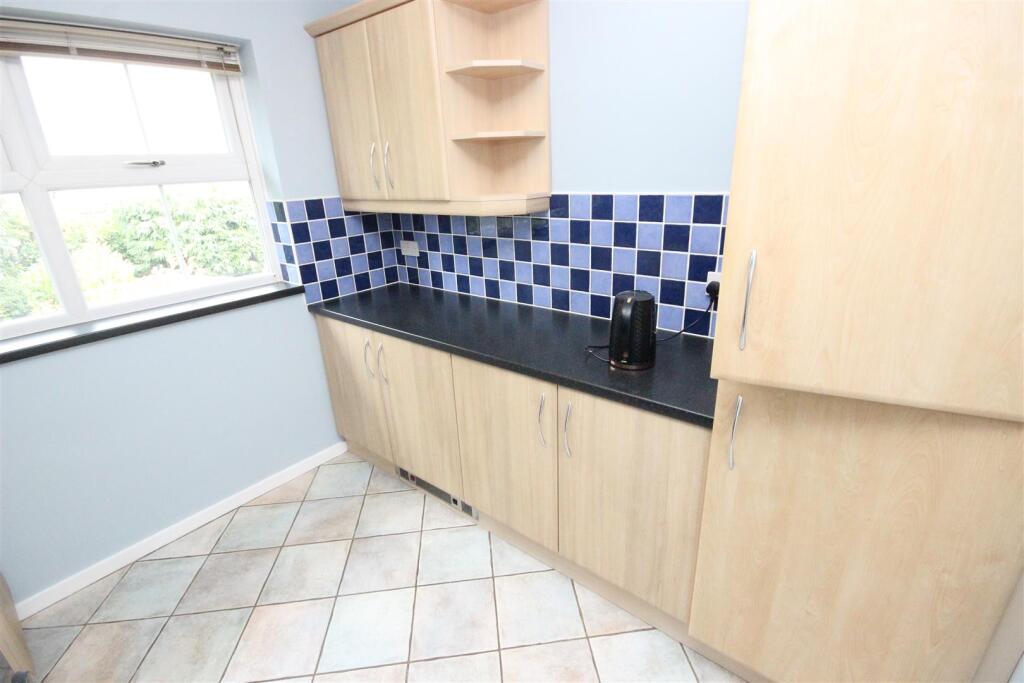 Additional image 4 of Wicklow Close, Halesowen