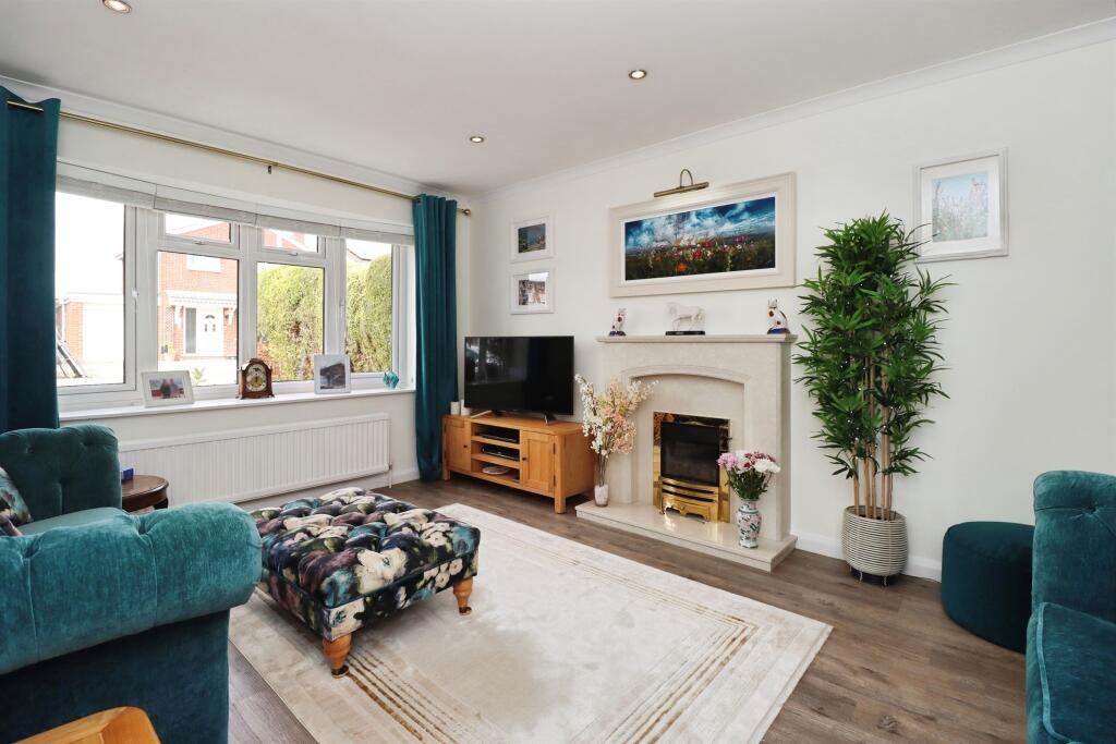 House in Rothwell, North Northamptonshire - View 3