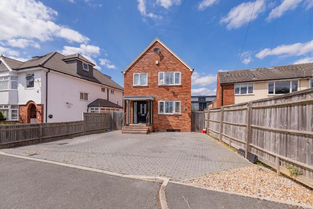 4-bed detached on Masons Road, Cippenham, £635,000