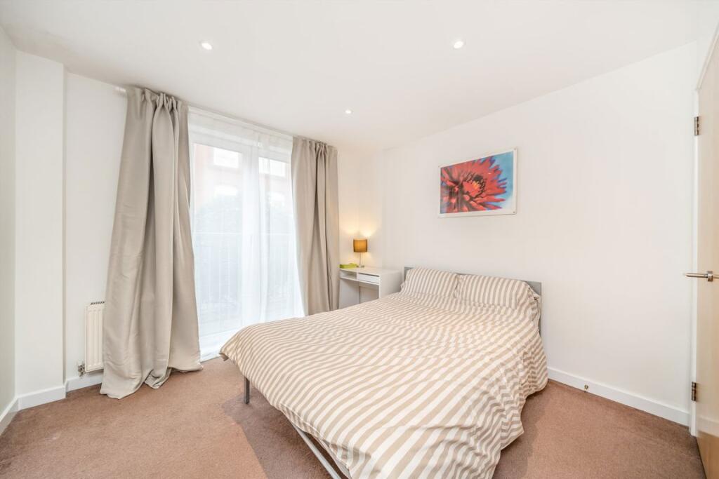 Apartment in London - More
